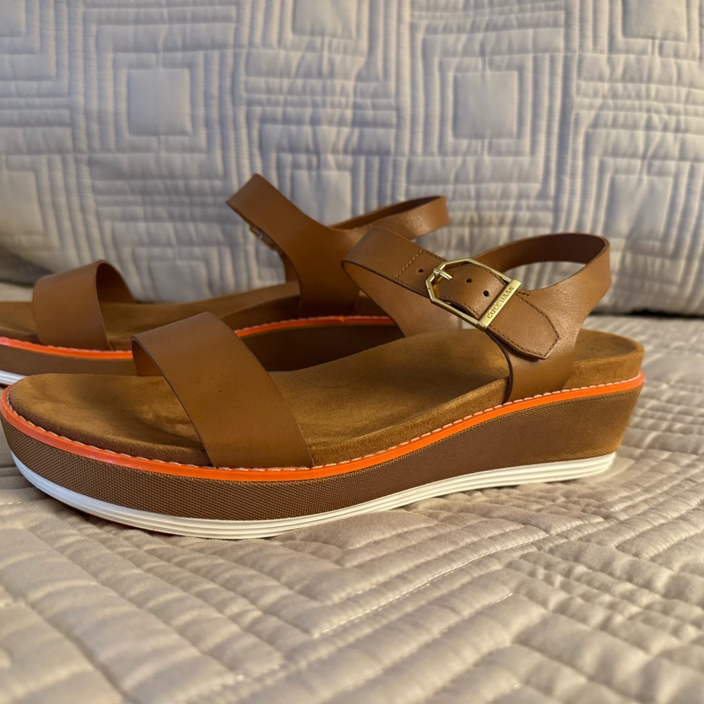 Cole Hann platform sandal with 2” heels 
Lightly worn excellent condition